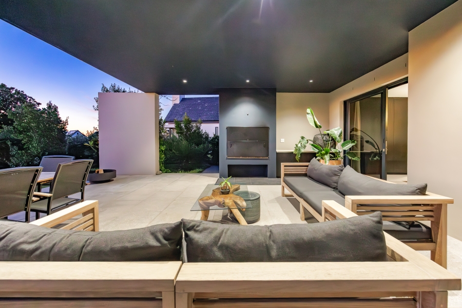 4 Bedroom Property for Sale in Pearl Valley at Val de Vie Western Cape